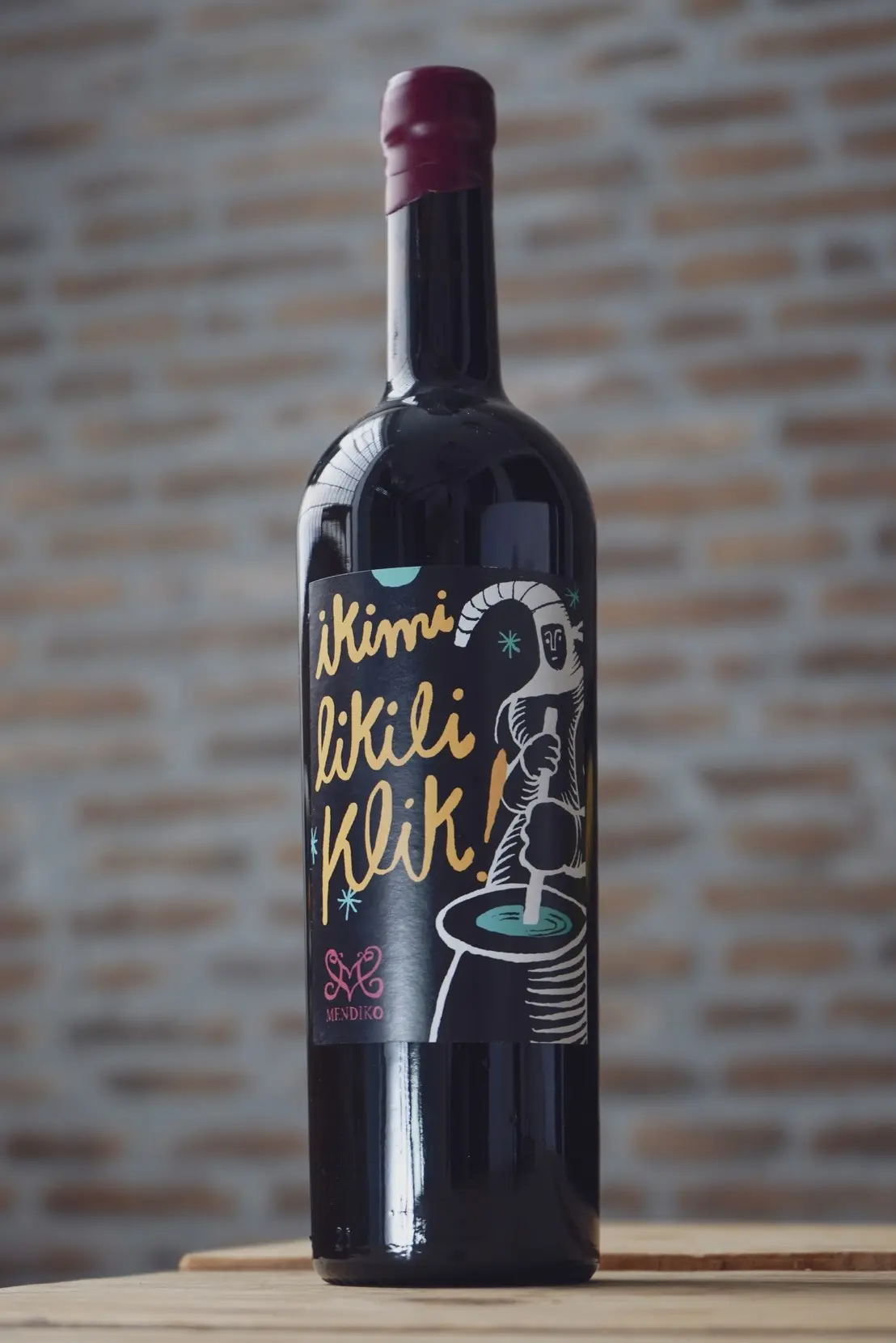 Botella de vino Ikimilikiliklik